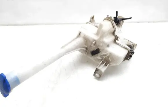 Hyundai ix35 Windshield washer fluid reservoir/tank 986102Y000 985102S1000 986102Z000