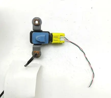 Isuzu D-Max Airbag deployment crash/impact sensor 8977935880