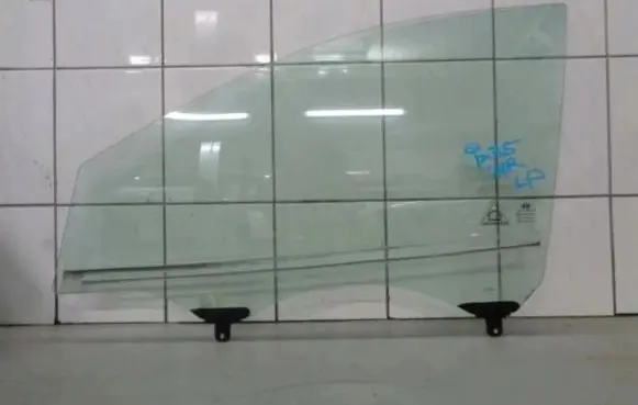 Hyundai ix35 Sliding door window/glass 