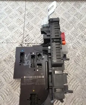 Mercedes-Benz C W204 Other control units/modules 2049060305MERCW204