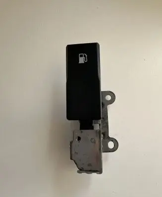 Subaru XV II Fuel cap release pull handle 