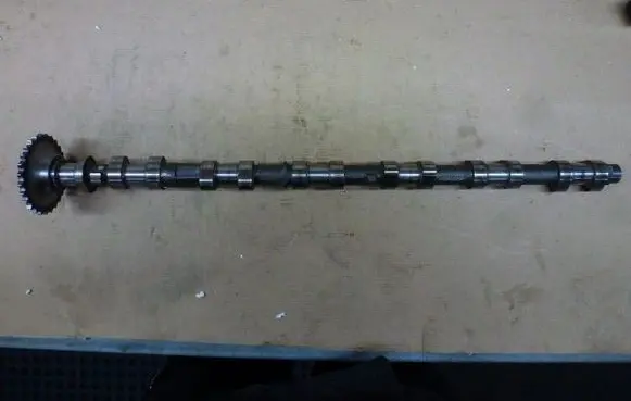 BMW 3 E46 Camshaft 2246744T