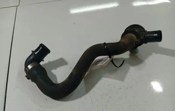 Audi A6 S6 C5 4B Engine coolant pipe/hose