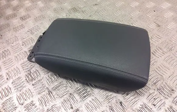 KIA Niro Armrest 