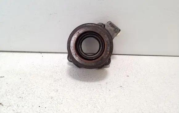 Suzuki Grand Vitara II Clutch release bearing slave cylinder 2382064J00