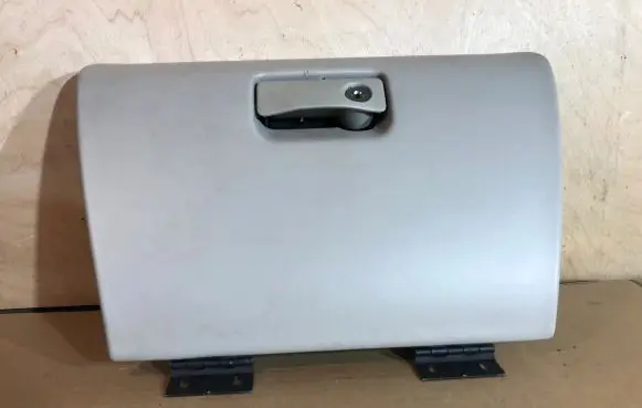 Jaguar XJ X308 Glove box GJA6141AB