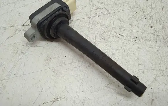 Renault Scenic III - Grand scenic III High voltage ignition coil 0221504030 1220703039
