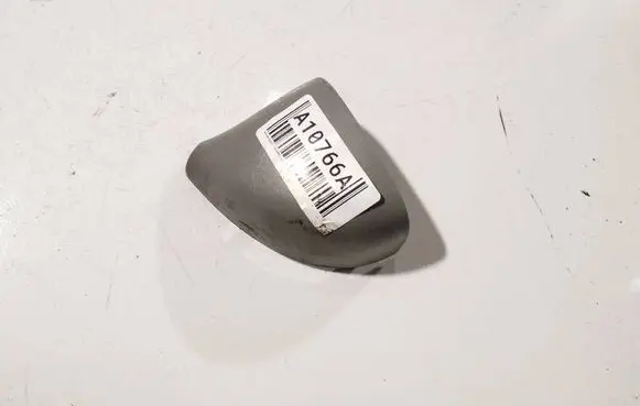 Volkswagen Touareg I Other interior part 7L0858548