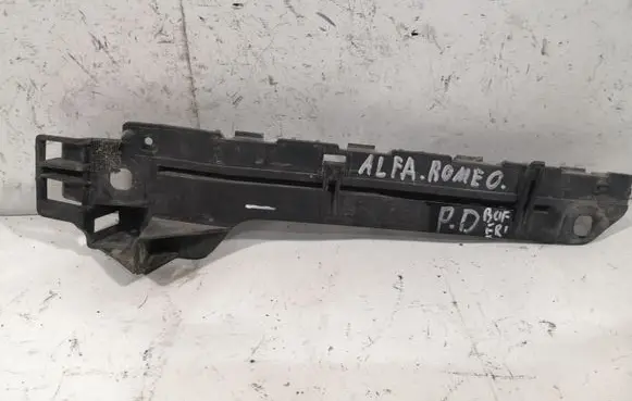 Alfa Romeo Brera Front bumper mounting bracket