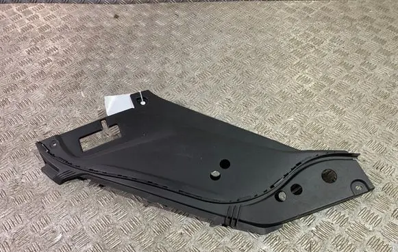 Volvo XC90 Radiator trim 31442733
