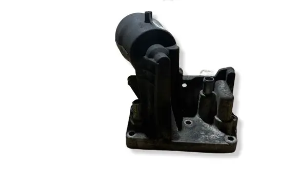 Volkswagen Transporter - Caravelle T5 Oil filter mounting bracket 070115389E
