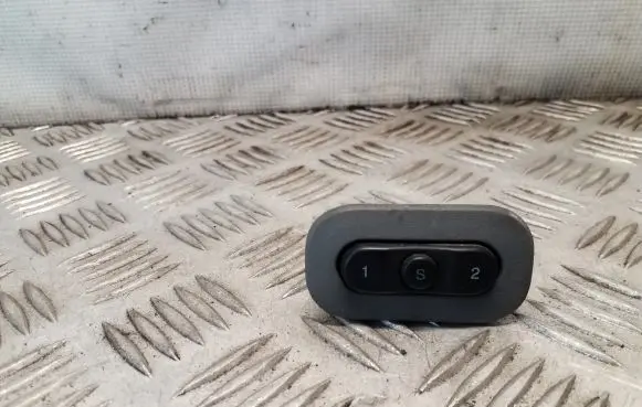 Jeep Grand Cherokee (WK) Seat memory switch 44008306