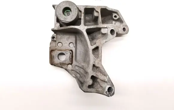 Volvo S60 Engine mounting bracket 6G926P096FC