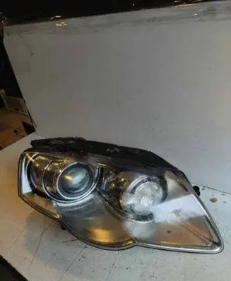 Volkswagen PASSAT B6 Headlight/headlamp 3C0941752G 89312650