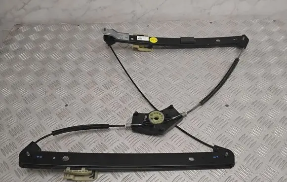 Audi e-tron Front door window regulator with motor 4KE837461