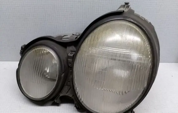 Mercedes-Benz E W210 Headlight/headlamp 15060700 40285202 2088000175