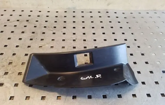 Subaru Outback Rear/tail light trim molding 22020067