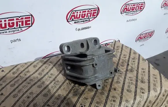 Volkswagen PASSAT B6 Engine mount bracket 1K0199262 1K0199262M