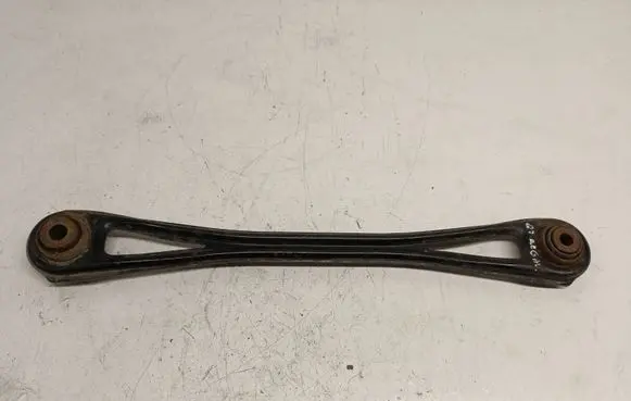 Audi Q7 4L Rear control arm