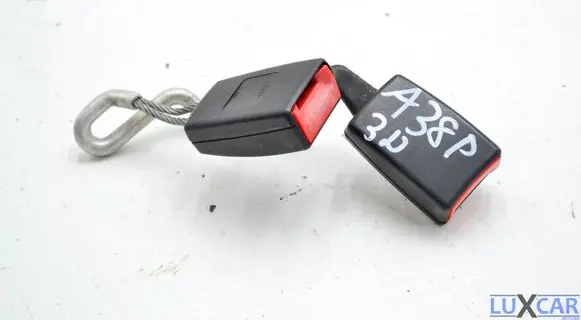 Audi A3 S3 8P Rear seatbelt buckle 8P0857739B 4066 33029887