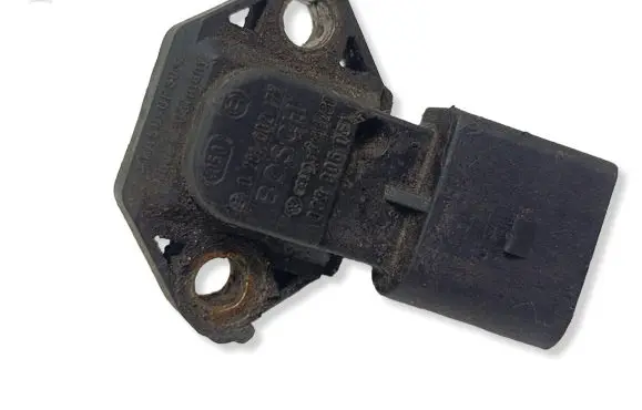 Volkswagen Bora Air pressure sensor 038906051