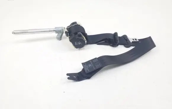 Volvo V70 Rear seatbelt 39859386