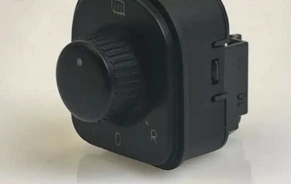 Wing mirror switch