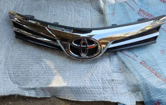 Toyota Corolla E160 E170 Front bumper upper radiator grill 5311102A80