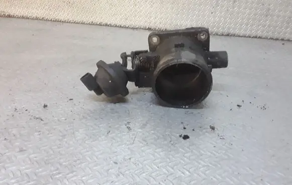 KIA Sorento Engine shut-off valve 