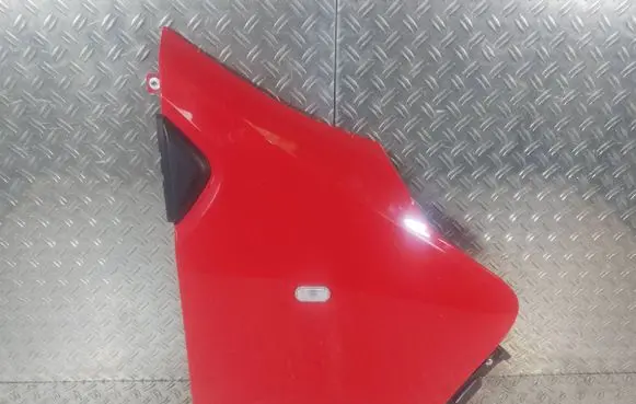 Opel Vivaro Fender