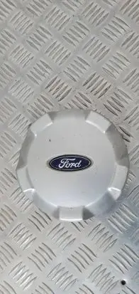 Ford Maverick R16 wheel hub/cap/trim 