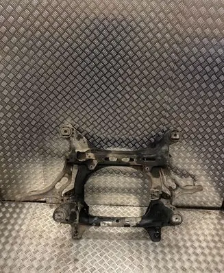 Volkswagen Touareg II Front subframe 7P0400025