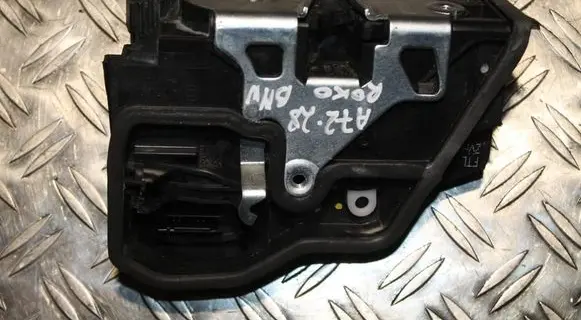 BMW 5 F10 F11 Front door lock 7229461