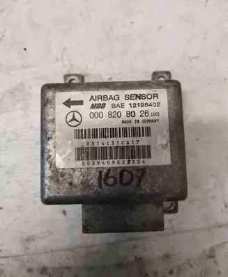 Mercedes-Benz E W210 Airbag control unit/module 008208026 12198402