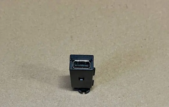 USB socket connector