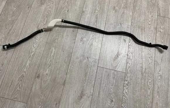 Tesla Model X Engine coolant pipe/hose 104814900d