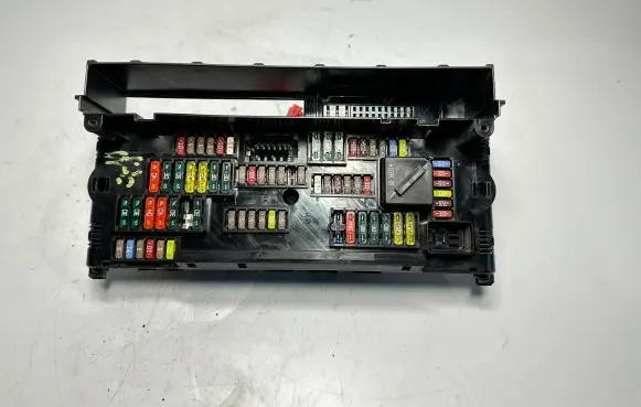 BMW 7 F01 F02 F03 F04 Fuse module 9252816 61149252816