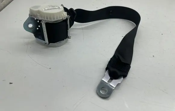 BMW 6 F12 F13 Rear seatbelt 722644103