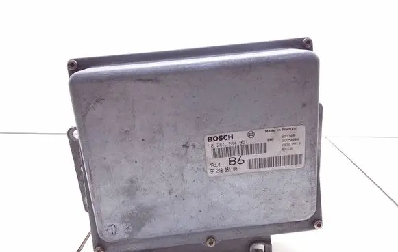 Peugeot 106 Engine control unit/module 9624936180 0261204051