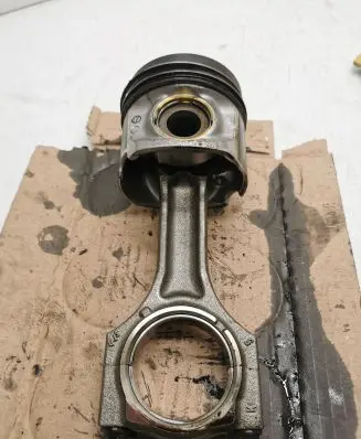 BMW X3 G01 Piston 8598757