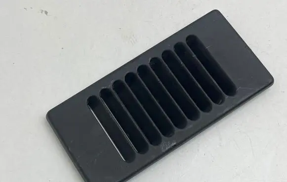 Opel Vivaro Rear air vent grill 93450702 788546059 SP7660