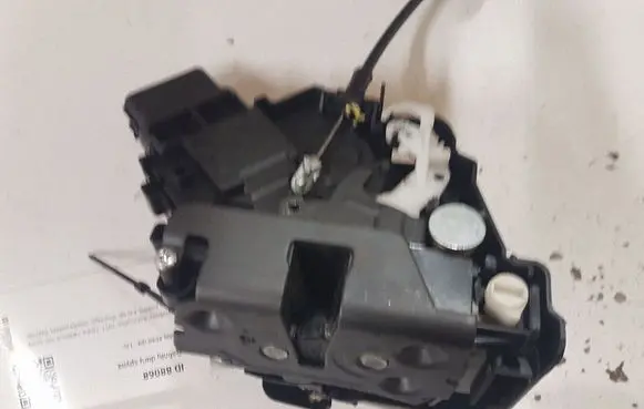 Volvo XC60 Rear door lock 30799316