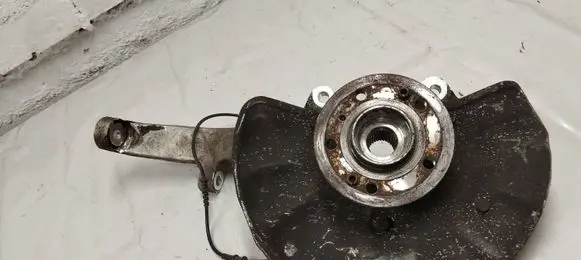 Mercedes-Benz GLE AMG (W166 - C292) Front wheel hub A16609