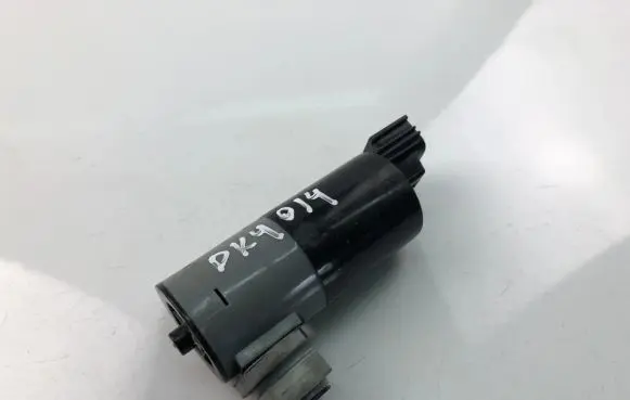 Volvo V40 Windscreen/windshield washer pump 1019873001