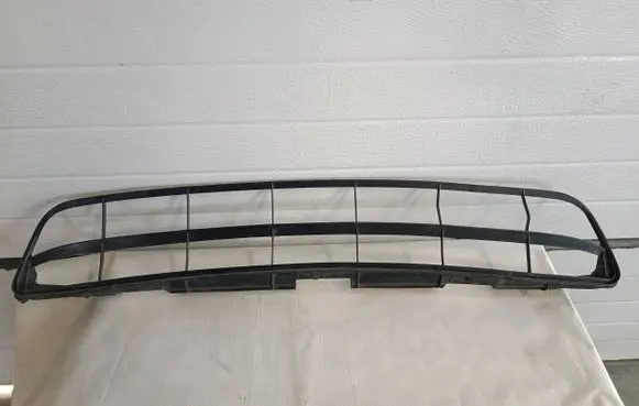 Lexus RX 330 - 350 - 400H Front bumper lower grill 5311248100