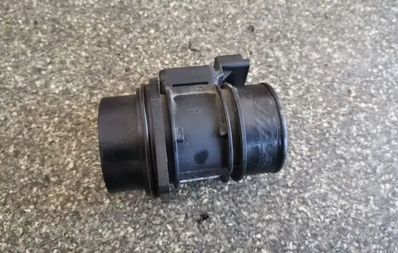 Renault Laguna II Mass air flow meter 7700314057 5WK9609