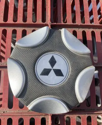 Mitsubishi Lancer Non-original wheel cap 0030164 77515 3071