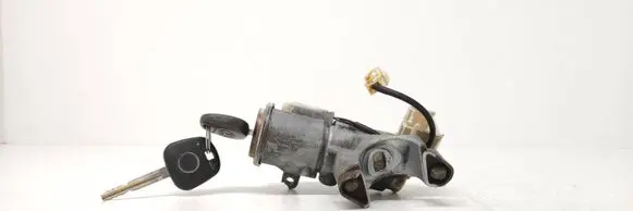 Toyota Avensis Verso Ignition lock 45020287