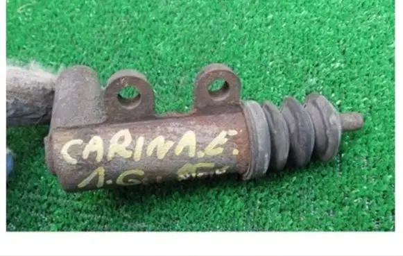 Toyota Carina T190 Clutch slave cylinder 