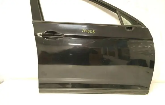 Volkswagen PASSAT B8 Front door